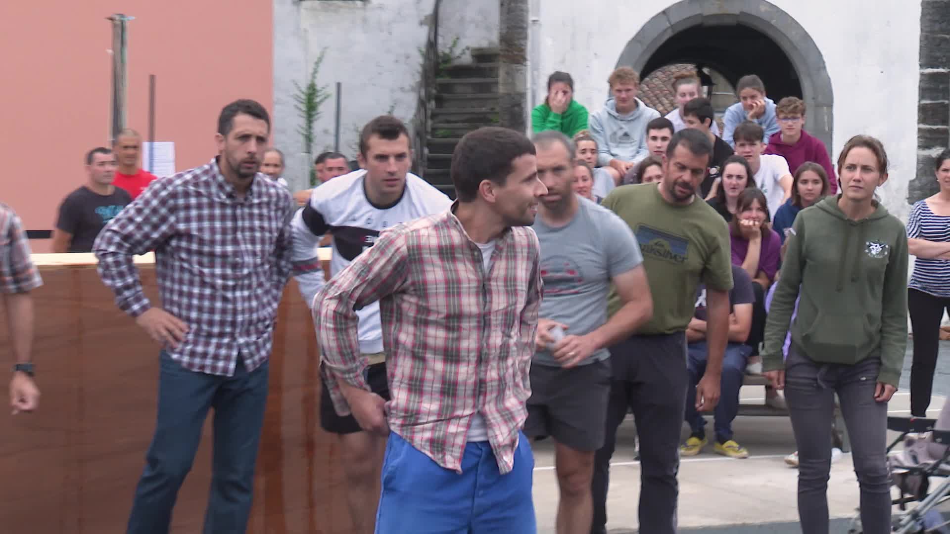 "Xebastian mintza hadi !" Armendariztarrak ikusgarria prestatzen