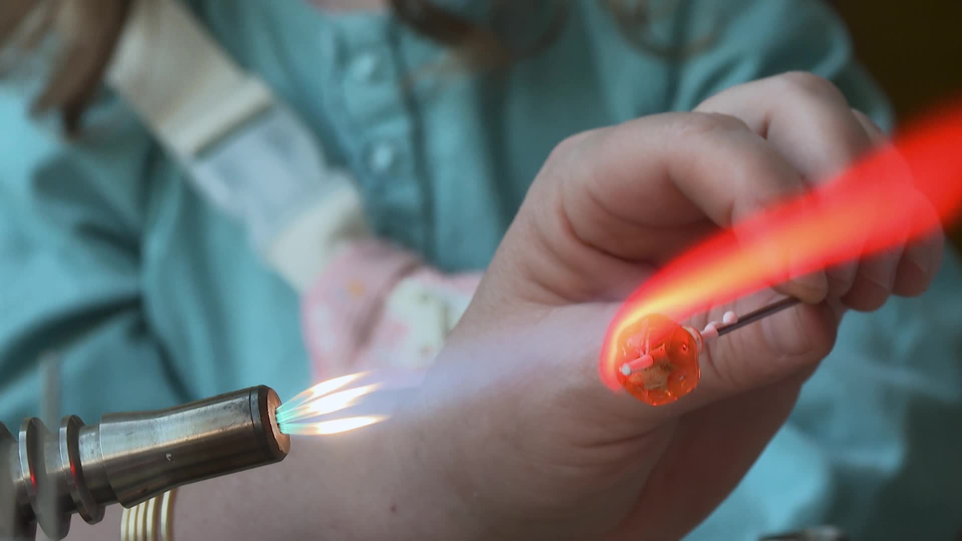 Arte artisauak argitan Bideak kulturgunean