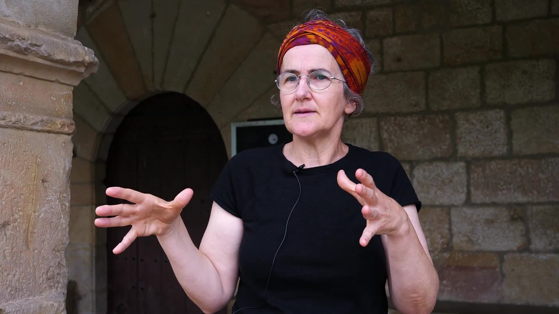 Ixabel Agirresarobe, herritarren hitzak sorkuntza iturri